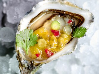Rauwe oesters met exotische dressing