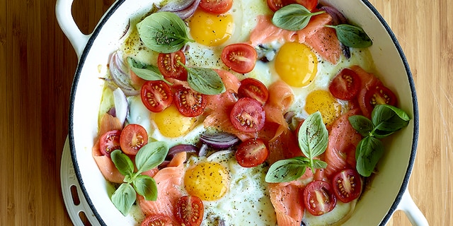 Œufs au plat au saumon fumé