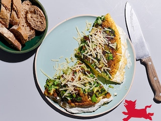 Gesouffleerde omelet met ricotta en broccoli