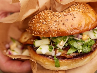 Burger au céléri-rave et poires conference