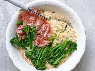 Risotto met broccolini en culatello