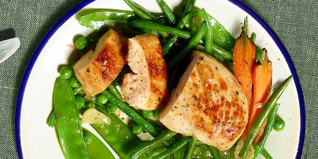 Filet de poulet aux légumes verts