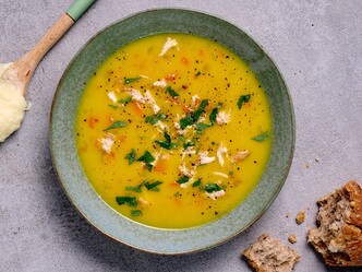 Soupe express au panais, carottes et curry