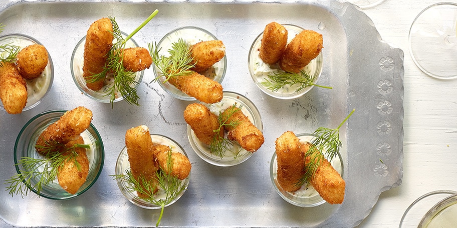 Mozzarellakroketjes met tzatziki