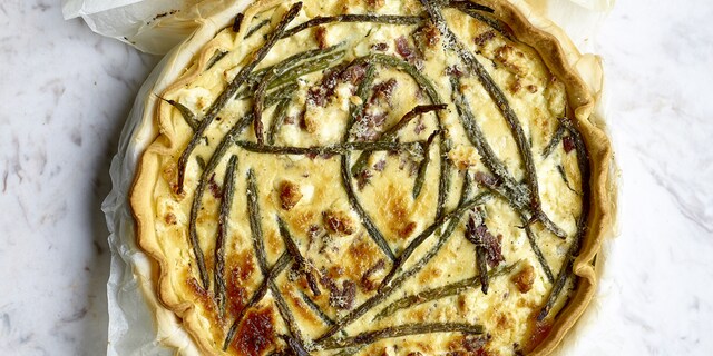 Quiche met pastrami, feta en prinsessenboontjes