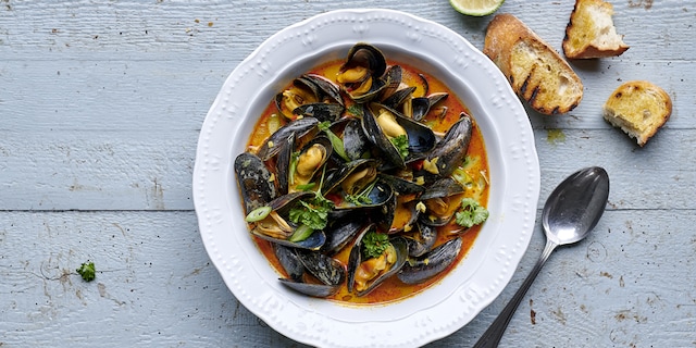 Moules au curry rouge