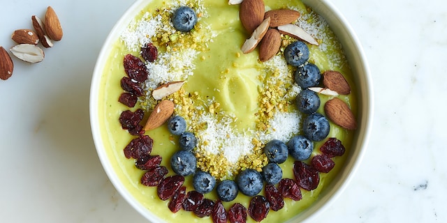 Green smoothie bowl
