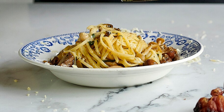 Linguine aux champignons et à l'evitaz