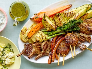 Mixed grill d'agneau aux petits légumes