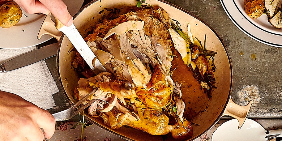 Poulet rôti aux poires, topinambours et grenailles