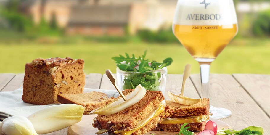 Croque-monsieur met witloof en kaas