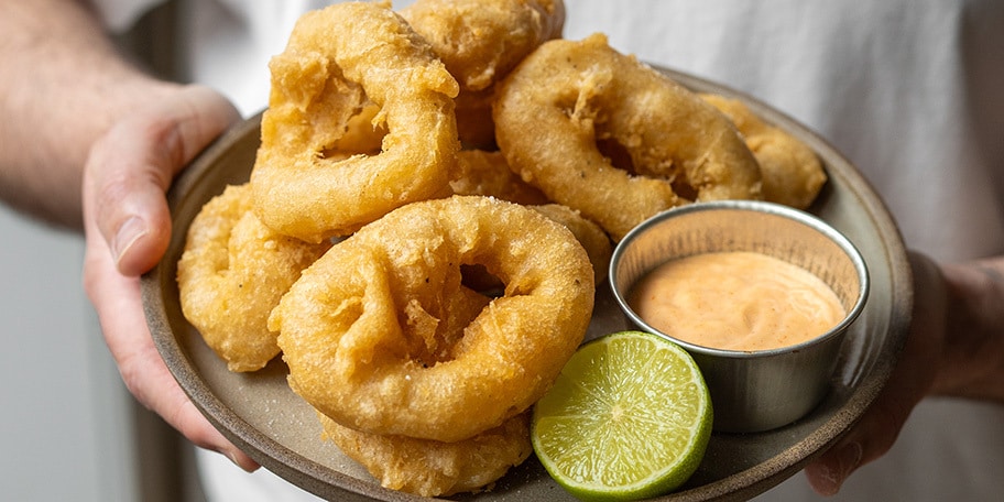 Gefrituurde calamaresbeignets met Hof Ten Dormaalbier