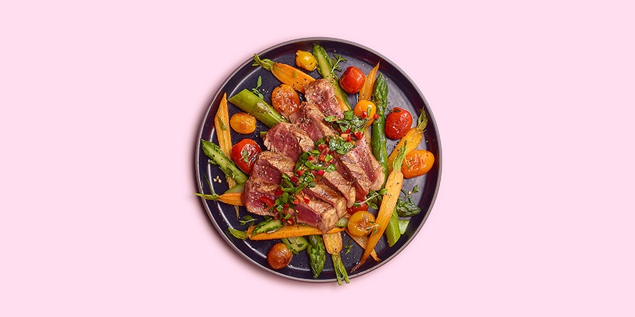 Entrecôte irlandaise, salsa chimichurri et petits légumes au thym