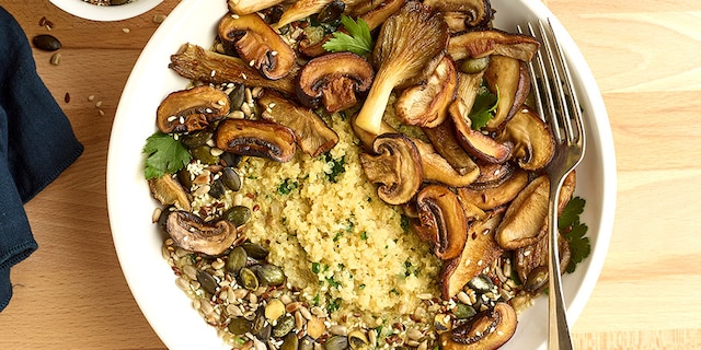 Risotto de quinoa aux champignons et aux graines