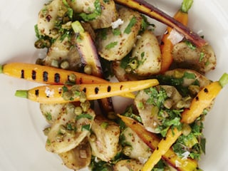 Topinambours avec carottes, moutarde à l’ancienne et estragon