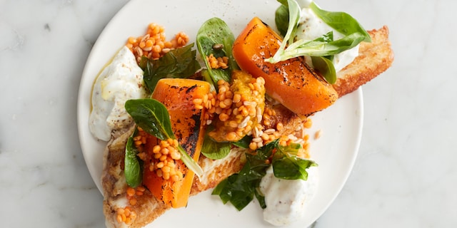 Zeetong meunière met geroosterde butternut, spelt, linzen en verse kaas met mosterd door Seppe Nobels