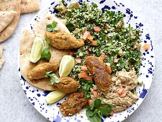 Falafels, baba ganoush et taboulé Libanais