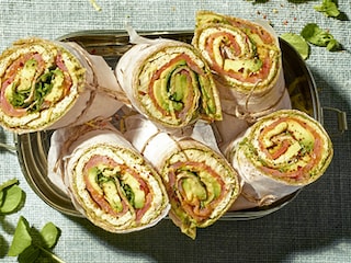 Wraps met omelet en gerookte zalm