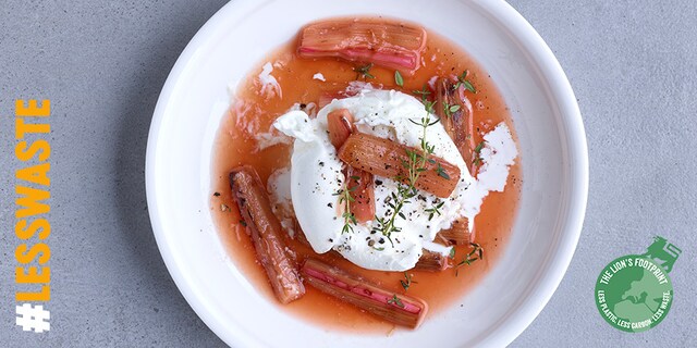 Burrata met rabarber, honing, tijm en rozemarijn