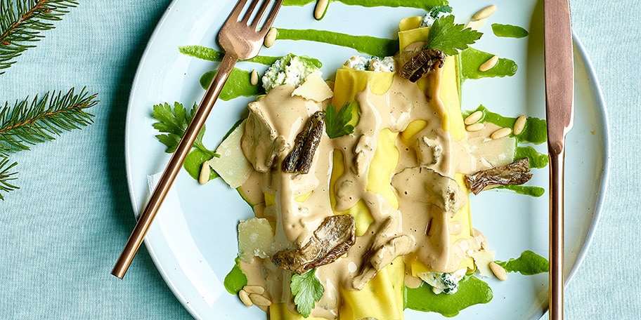 Cannellonis aux épinards et aux cèpes, coulis de persil