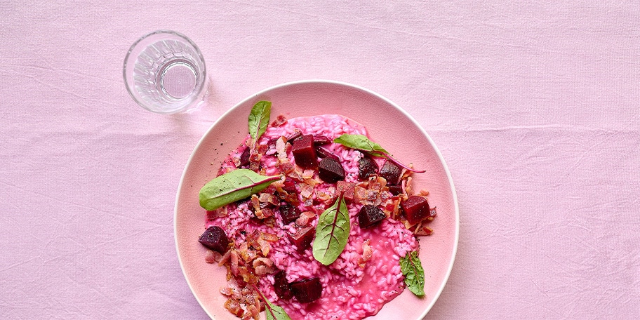 Roze risotto met pancetta