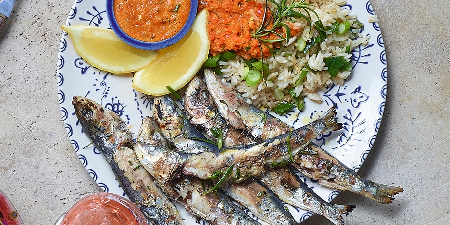 Sardines grillées et sauce piri-piriportugaise