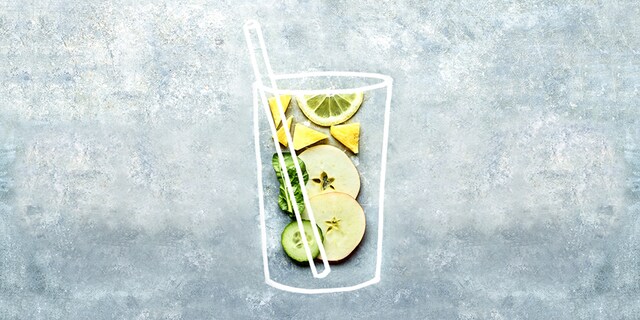 Smoothie fruité aux épinards et concombre