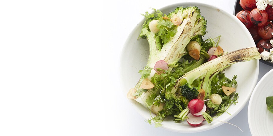 Salade de brocoli grillé aux radis