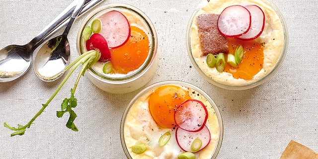 Cocotte-eieren met Délice Val-Dieu en groenten