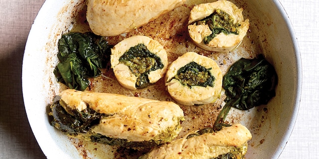 Kalkoenrollades met pesto en spinazie