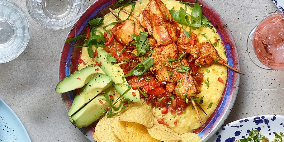 Brochettes de poulet mexicaines à la purée de maïs