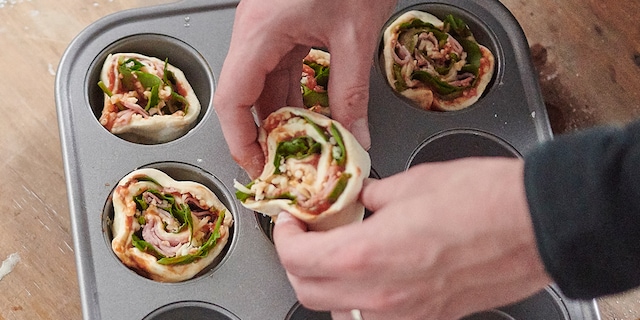 Pizza rolls met ham en spinazie