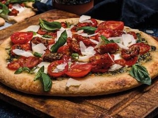 Pizza Caprese