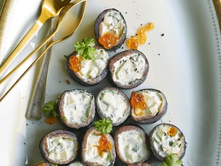 Petits rouleaux de saumon fumé écossais en feuilles de nori