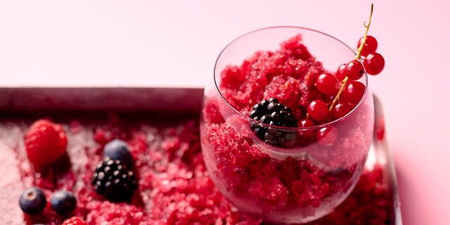 Granité de sangria aux fruits rouges