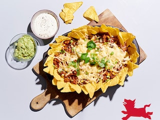 Nachos au gouda et écrasée d’avocats au citron