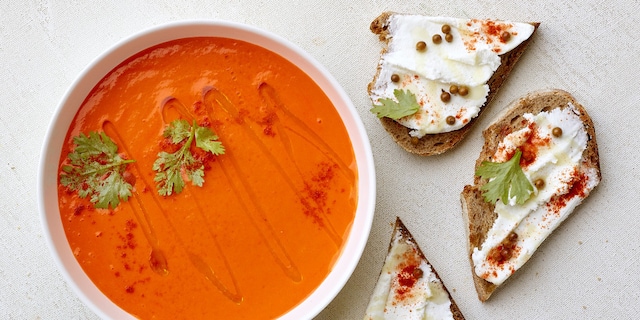 Soupe de patates douces et poivrons piquillos