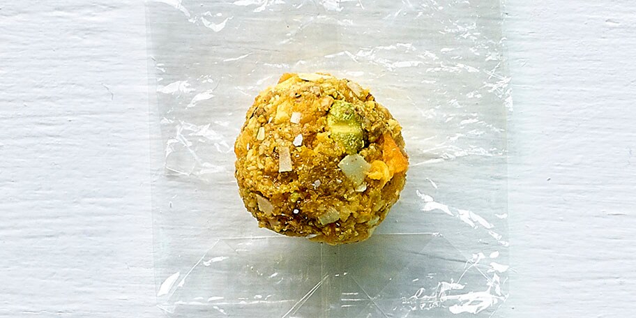 Energy balls met perzik