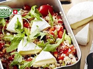 Salade van quinoa, kerstomaatjes en Tomme Vaudoise