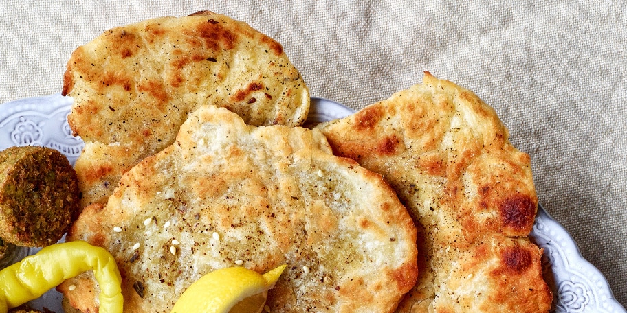 Pains plats au za'atar