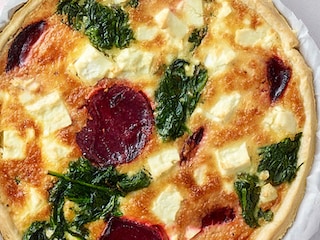 Rodebietenquiche met feta en spinazie