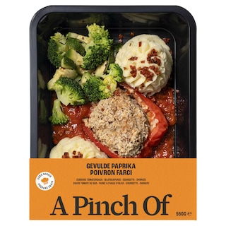 A pinch of | Gevulde Paprika | Olijfoliepuree 