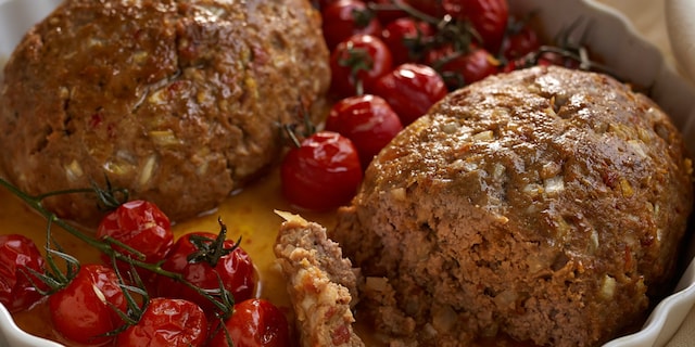 Vleesbrood met oregano en specerijen