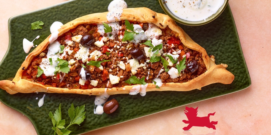 Pides met groenten en vlees