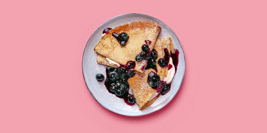 Vollenbak pannenkoeken met blauwe bessen