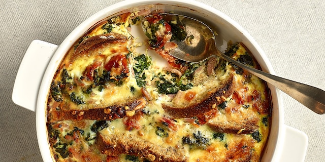 Zoute broodpudding met Averbodebrood, ham en spinazie