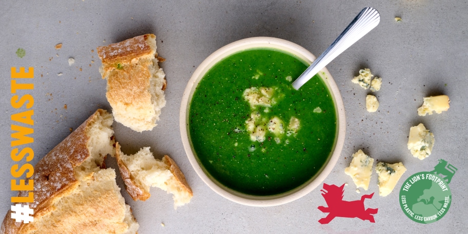 Groene soep met wintergroenten en roquefort