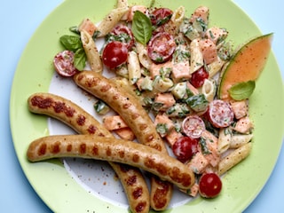 Kipchipolata's en pastasalade met meloen 