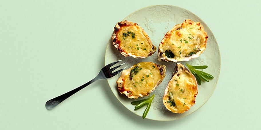 Gegratineerde oesters met Parmezaanse kaas