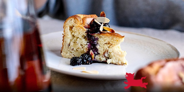 Ostkaka aux amandes et aux myrtilles